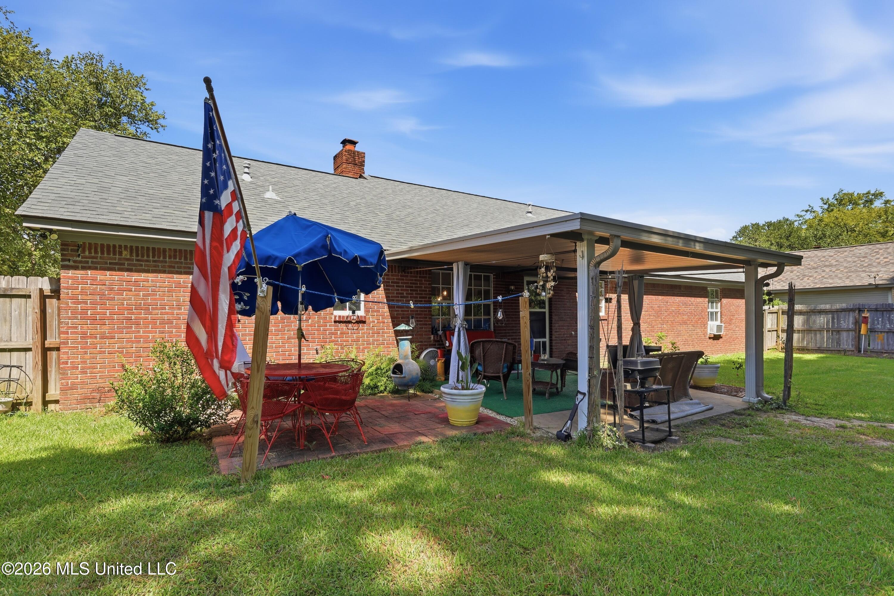 305 Mockingbird Lane