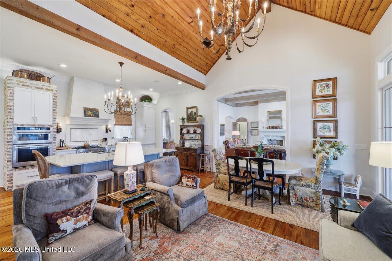 104 Lake Cove