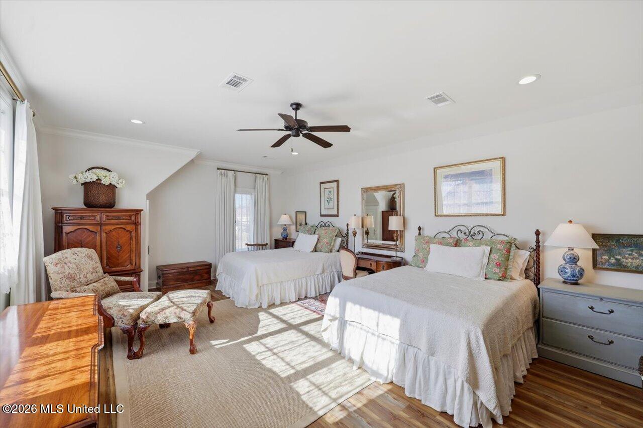 104 Lake Cove