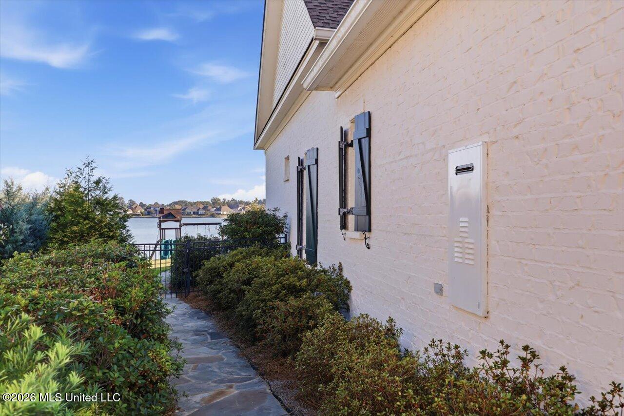 104 Lake Cove