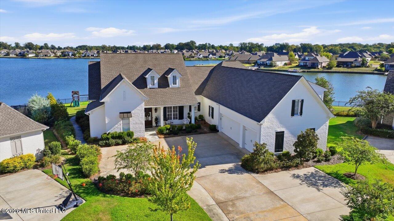 104 Lake Cove