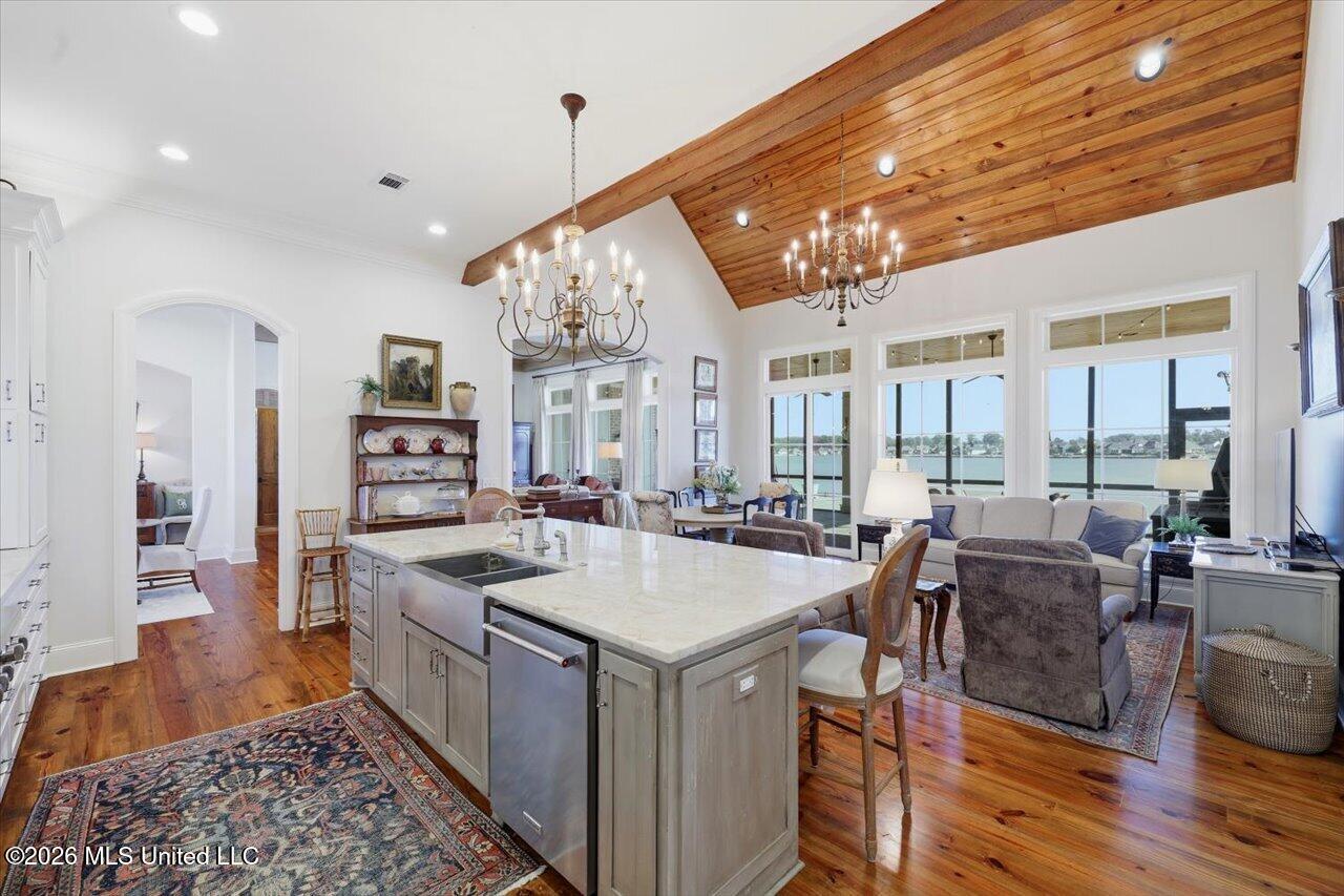 104 Lake Cove