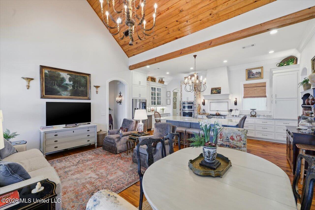 104 Lake Cove