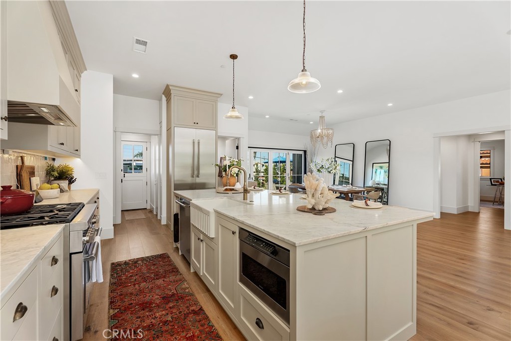 337 Holmwood Drive