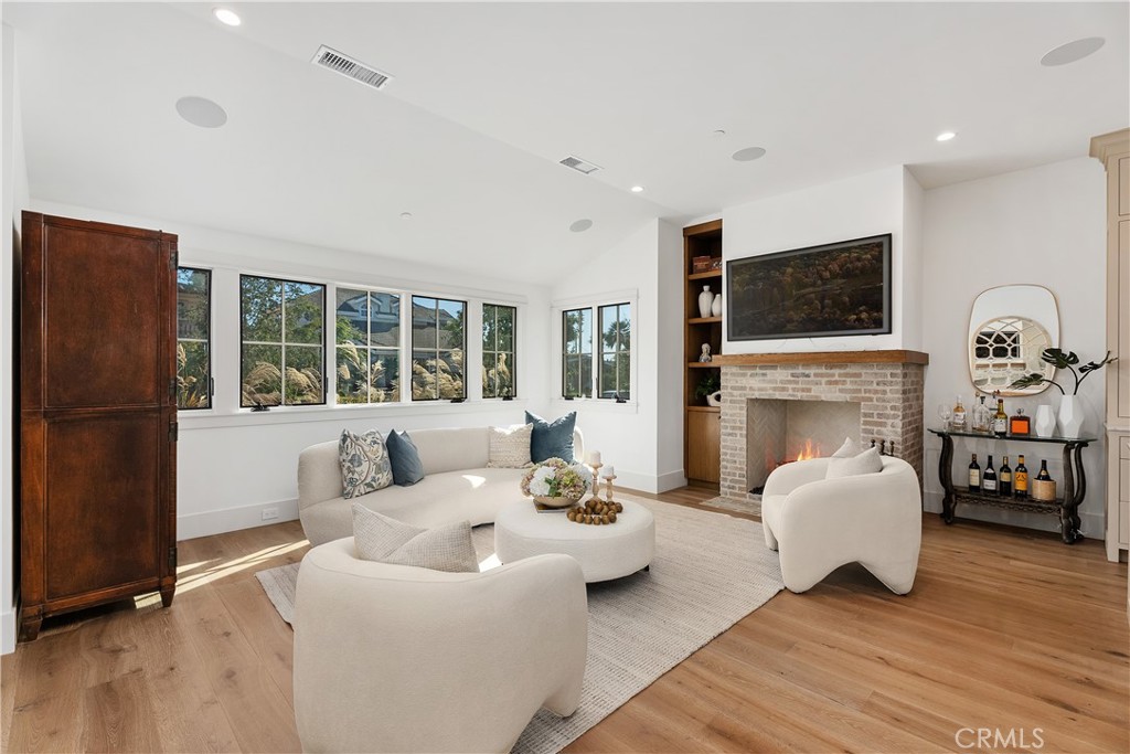 337 Holmwood Drive