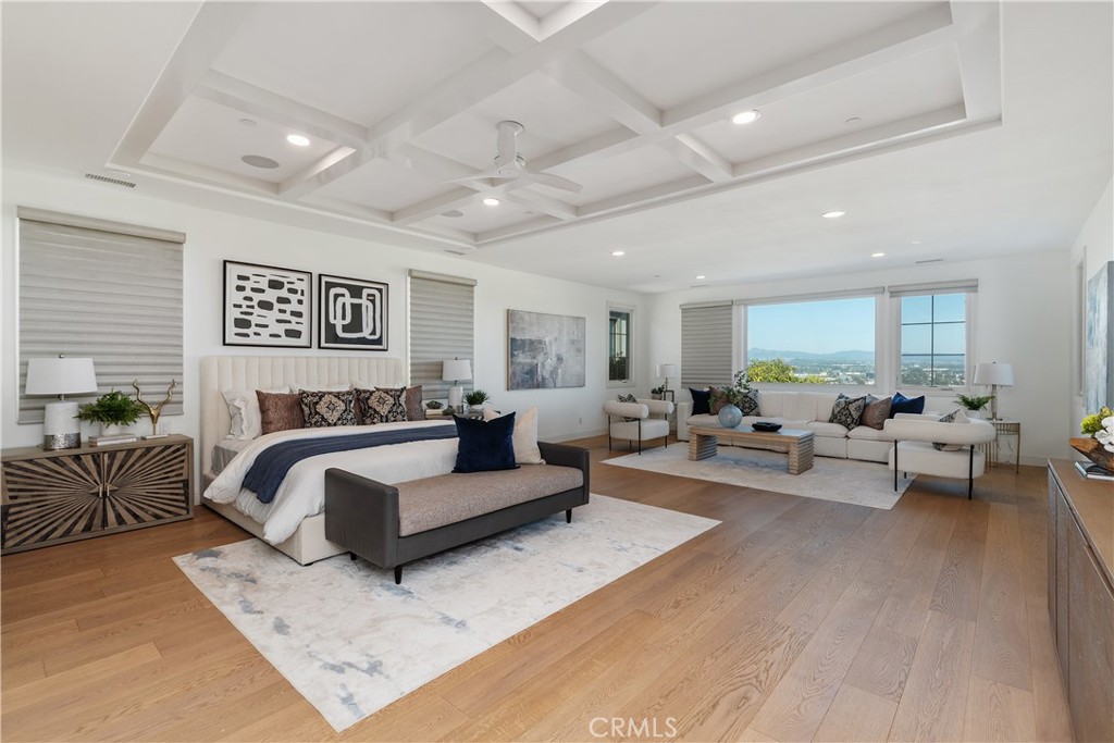 104 Scenic Crest