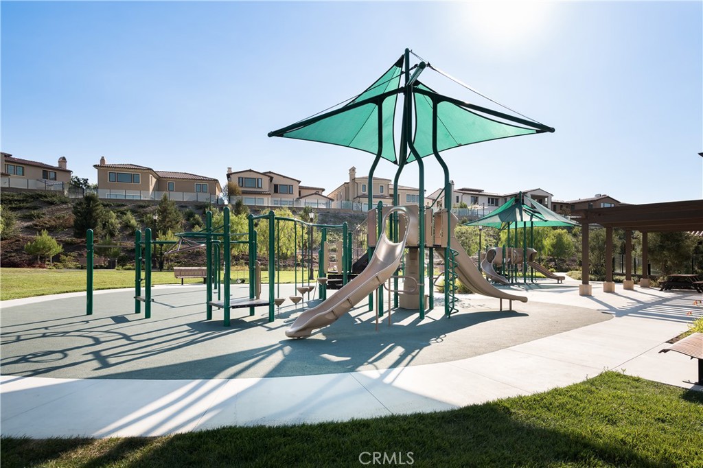 104 Scenic Crest