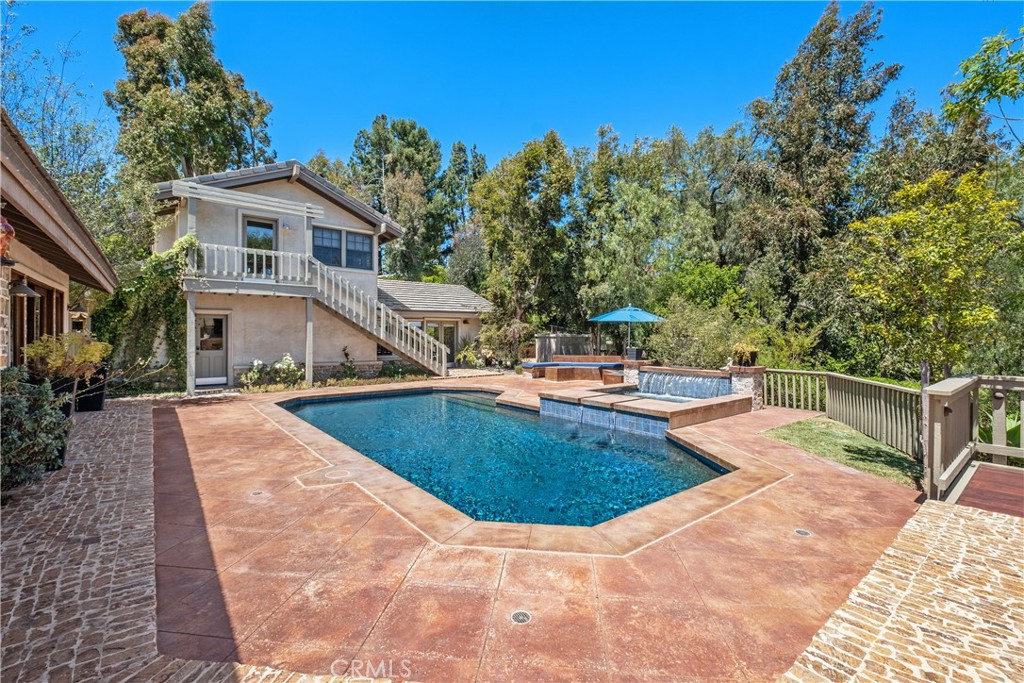 7626 E Saddlehill Trail