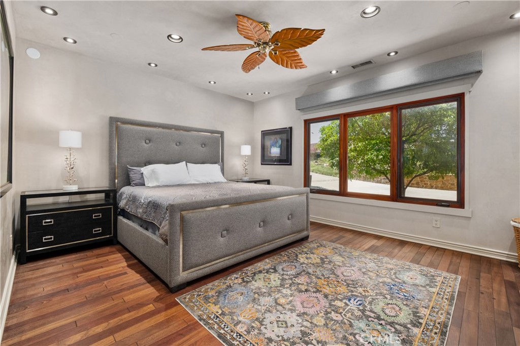 7626 E Saddlehill Trail