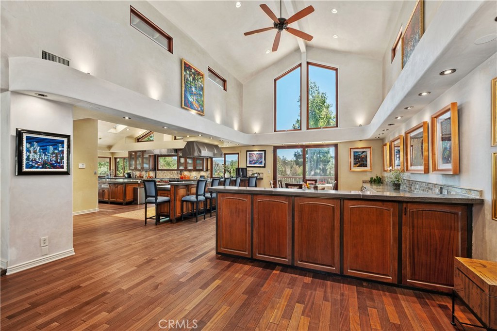 7626 E Saddlehill Trail