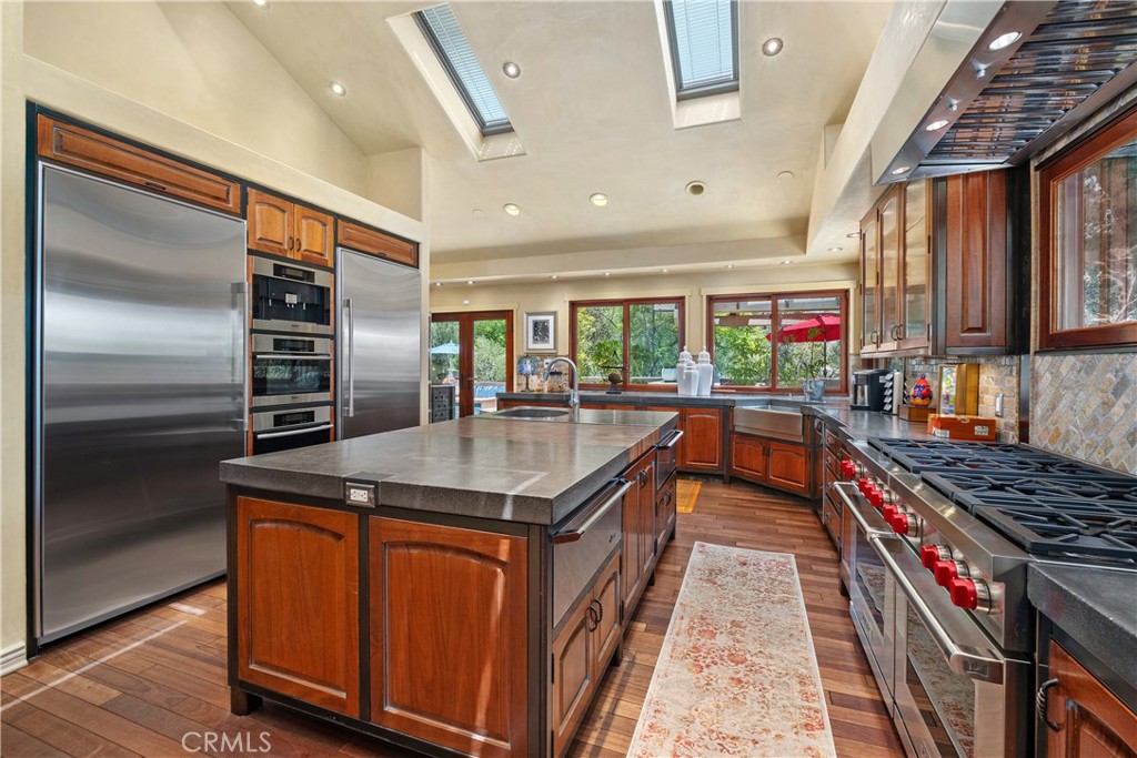7626 E Saddlehill Trail