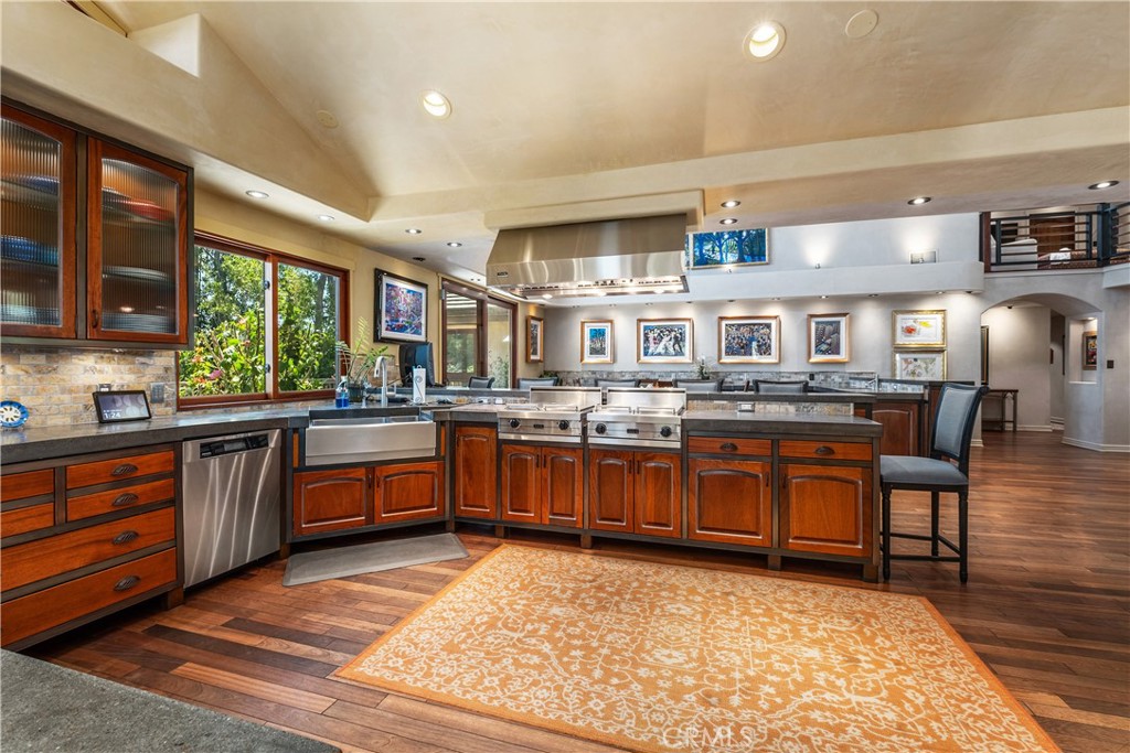 7626 E Saddlehill Trail