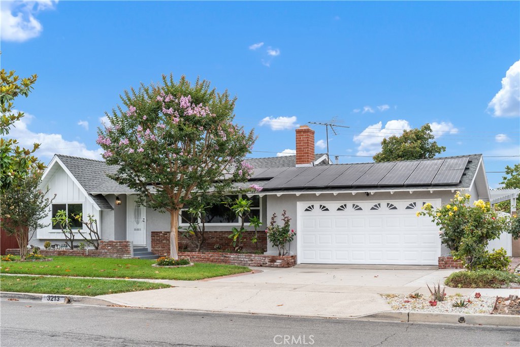 3213 W Sunview Drive