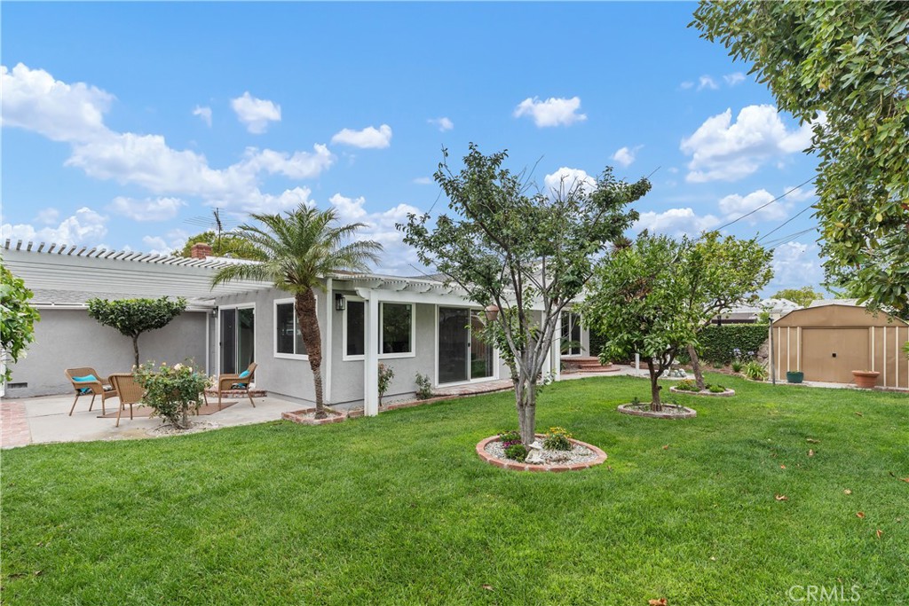 3213 W Sunview Drive