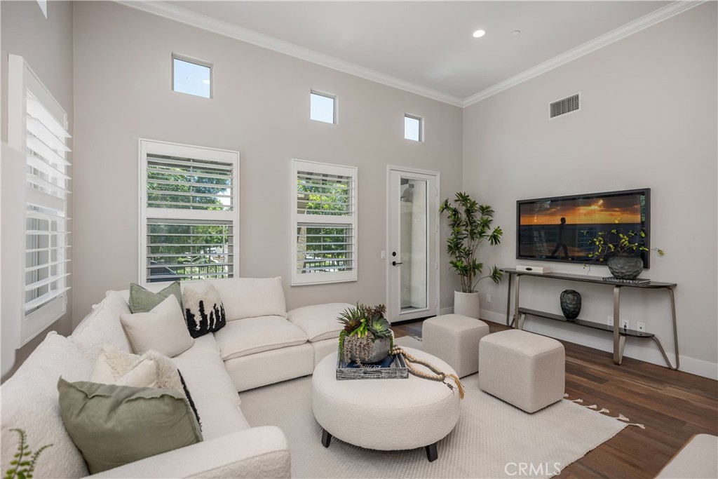 244 Rose Arch