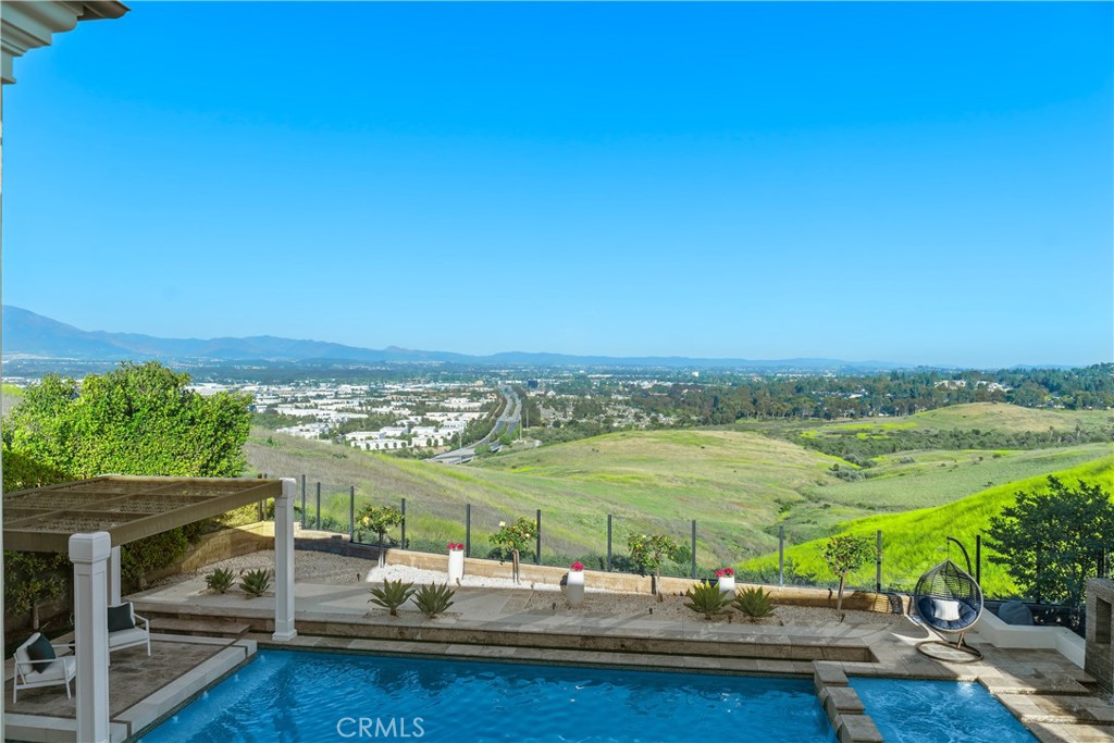104 Scenic Crest