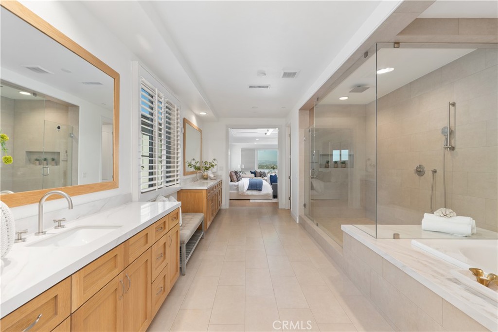 104 Scenic Crest