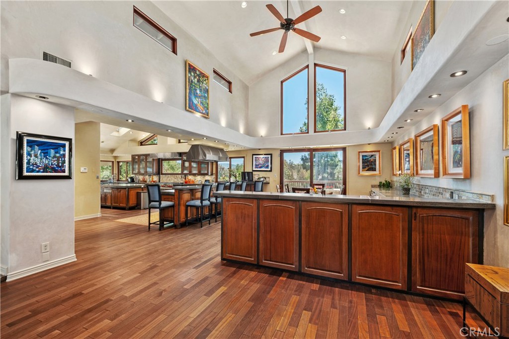 7626 E Saddlehill Trail