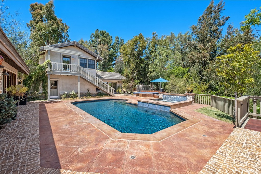 7626 E Saddlehill Trail