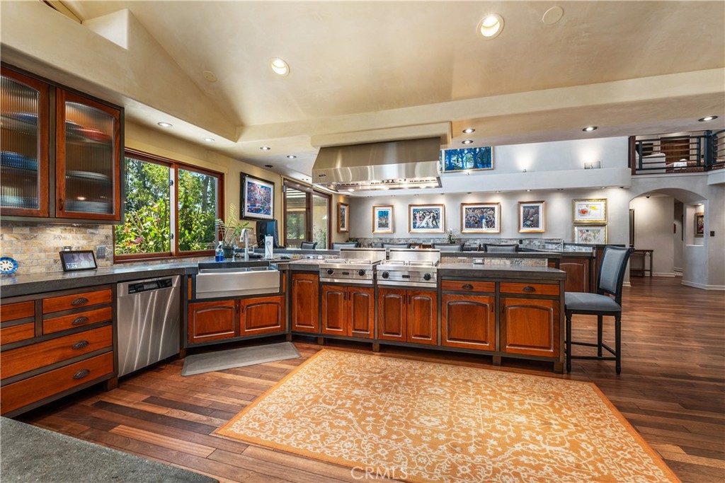 7626 E Saddlehill Trail