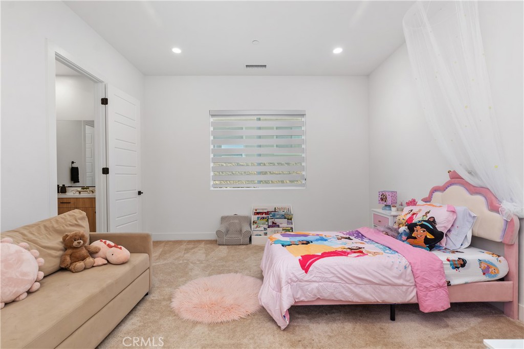 18411 Boulder Bluff