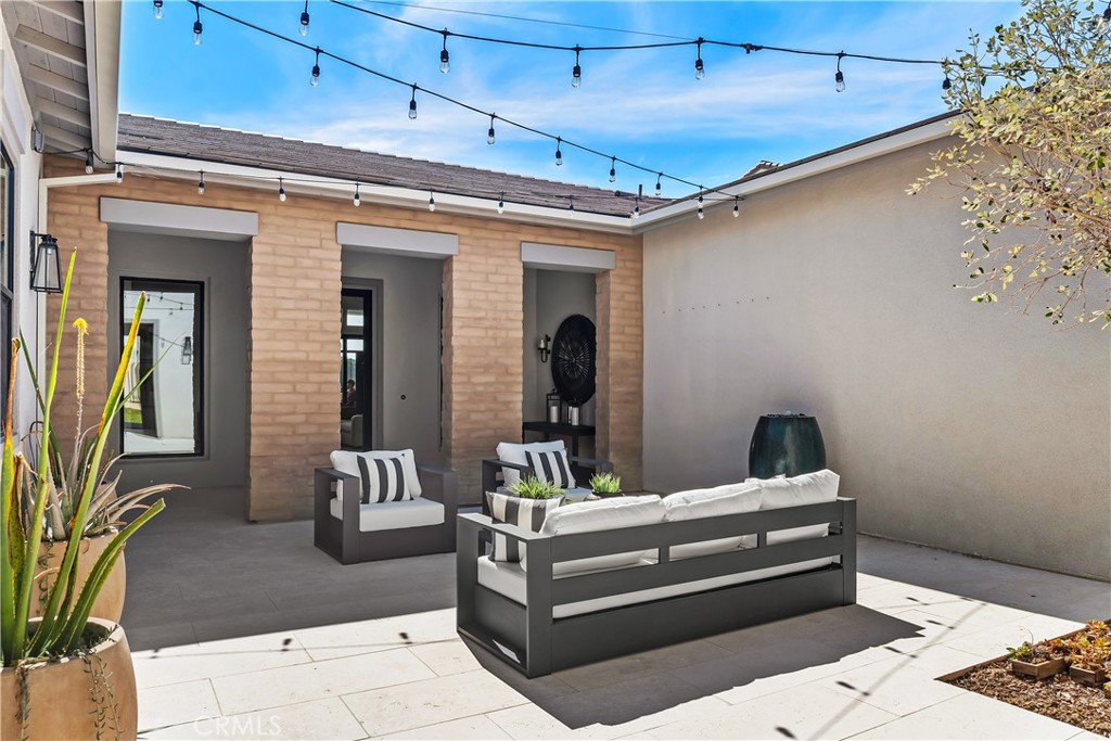 18411 Boulder Bluff