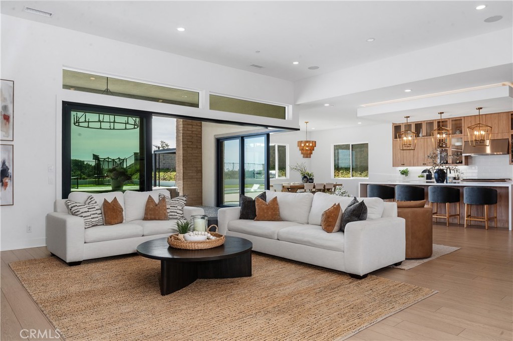 18411 Boulder Bluff