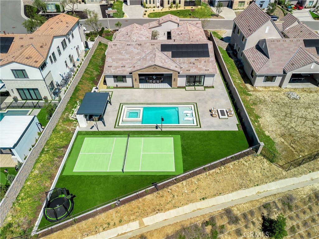 18411 Boulder Bluff
