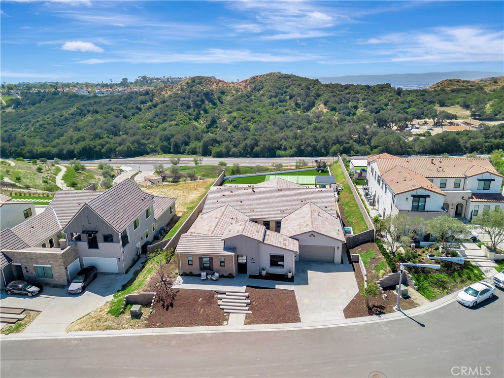18411 Boulder Bluff