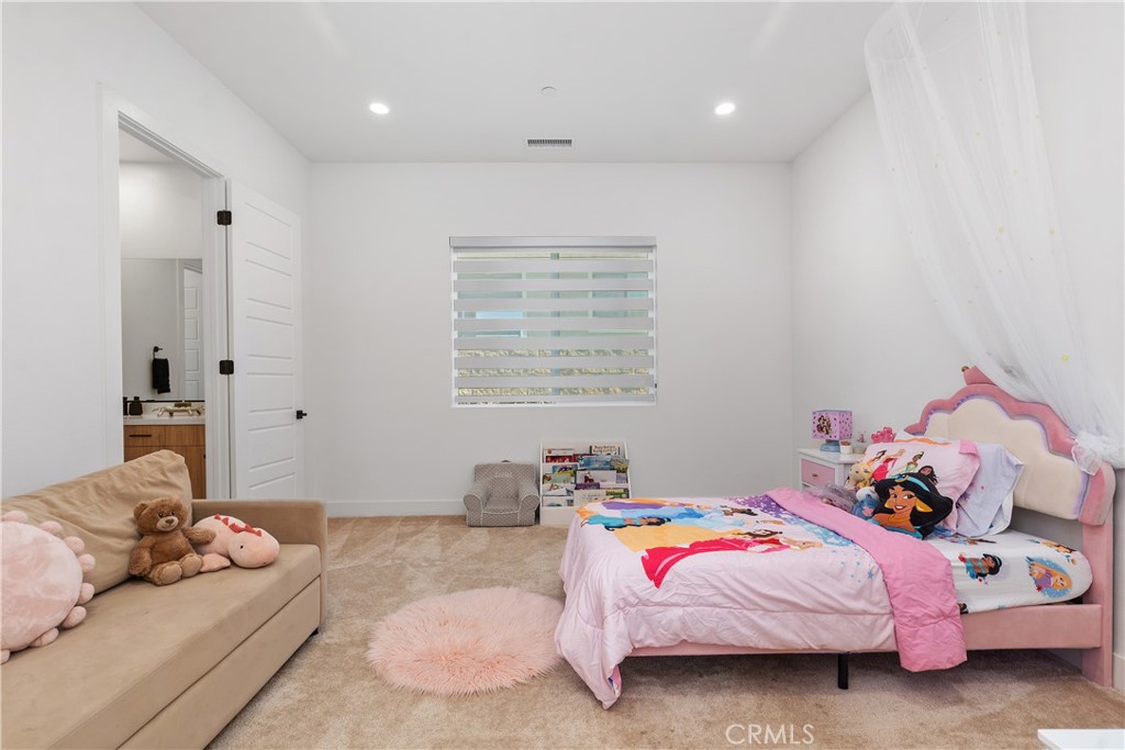 18411 Boulder Bluff