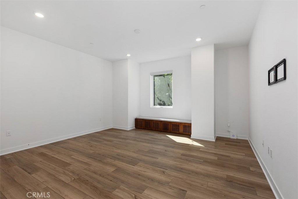 4200 Rivington