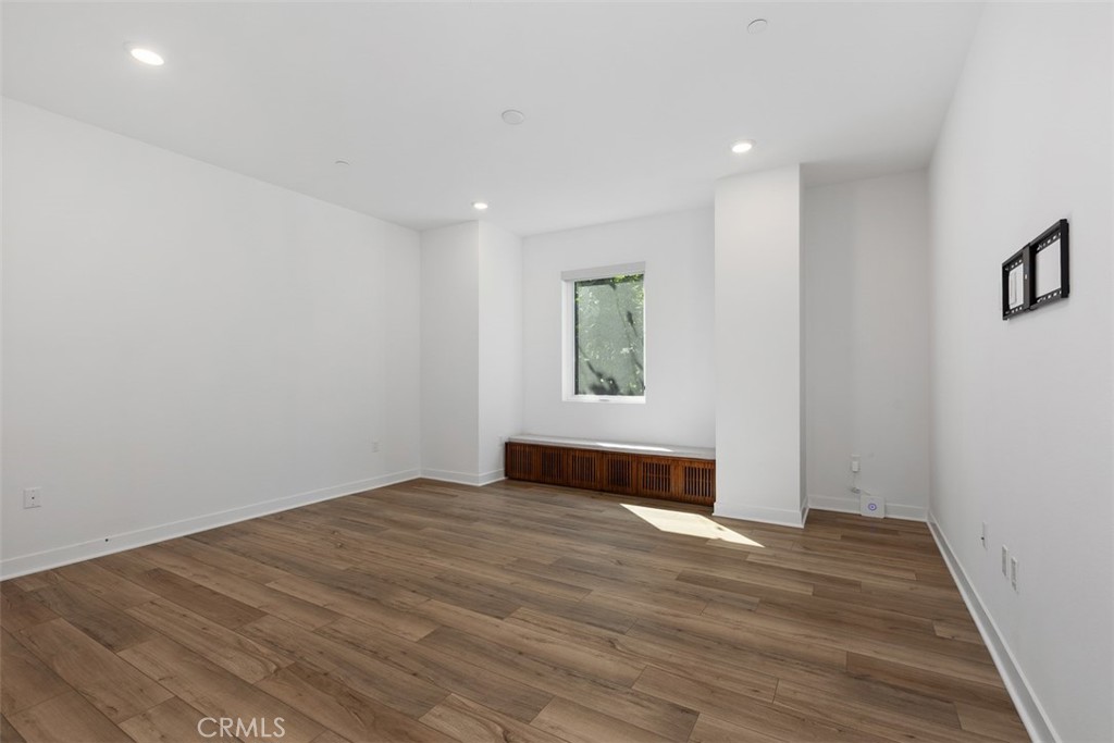 4200 Rivington