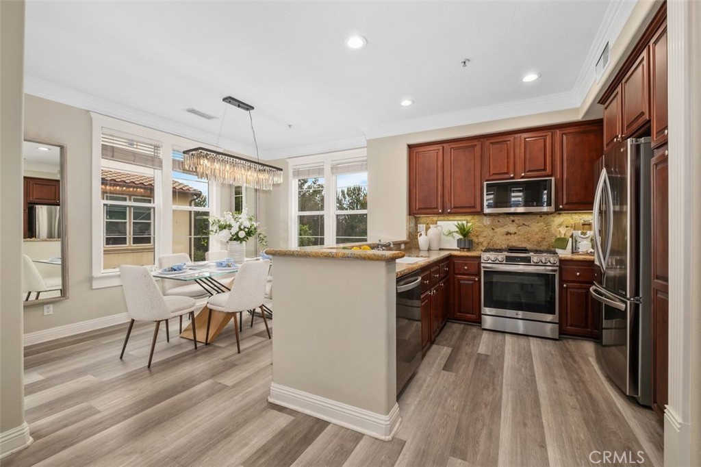 347 Tall Oak