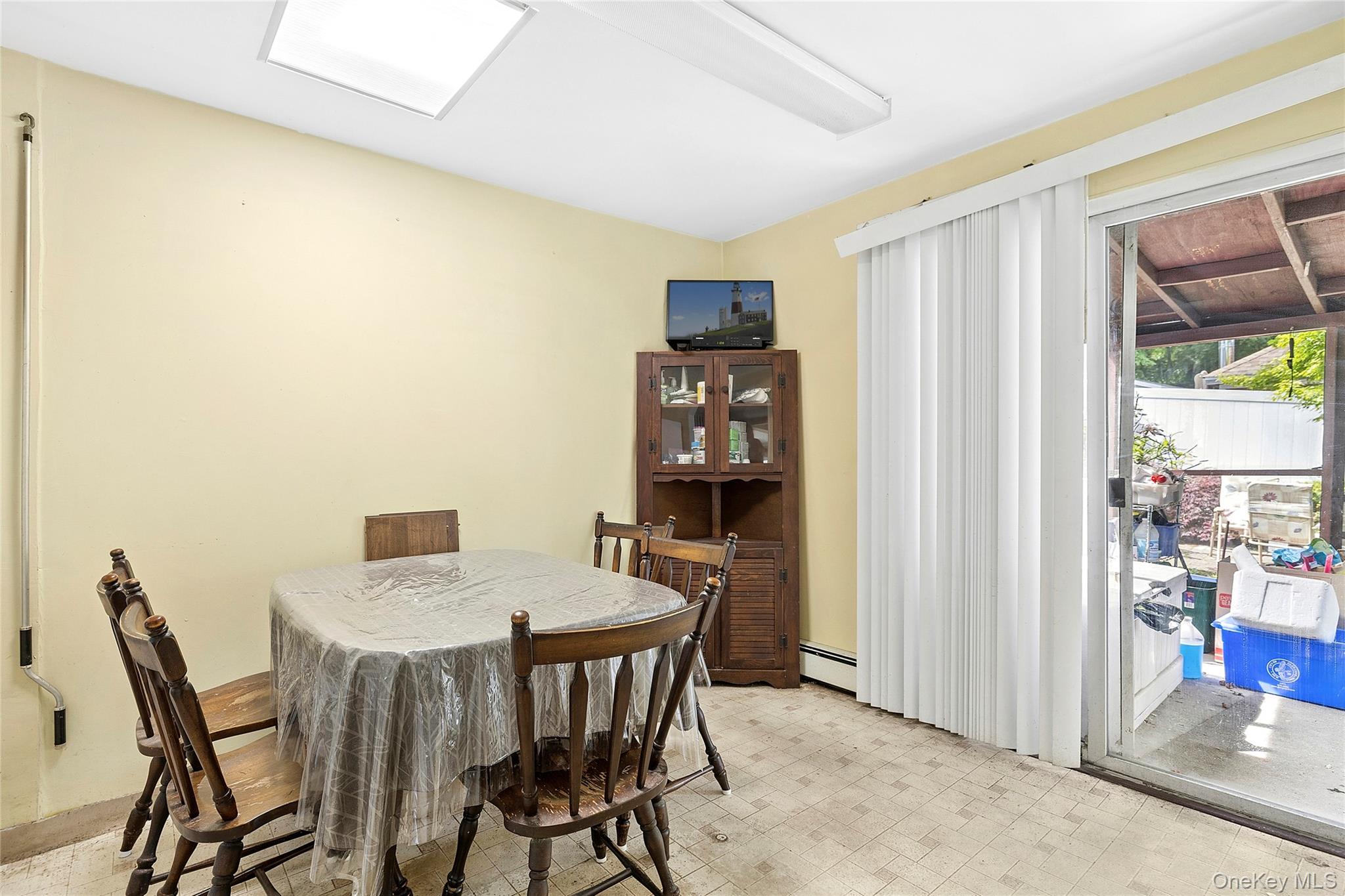 1 Beverly Road