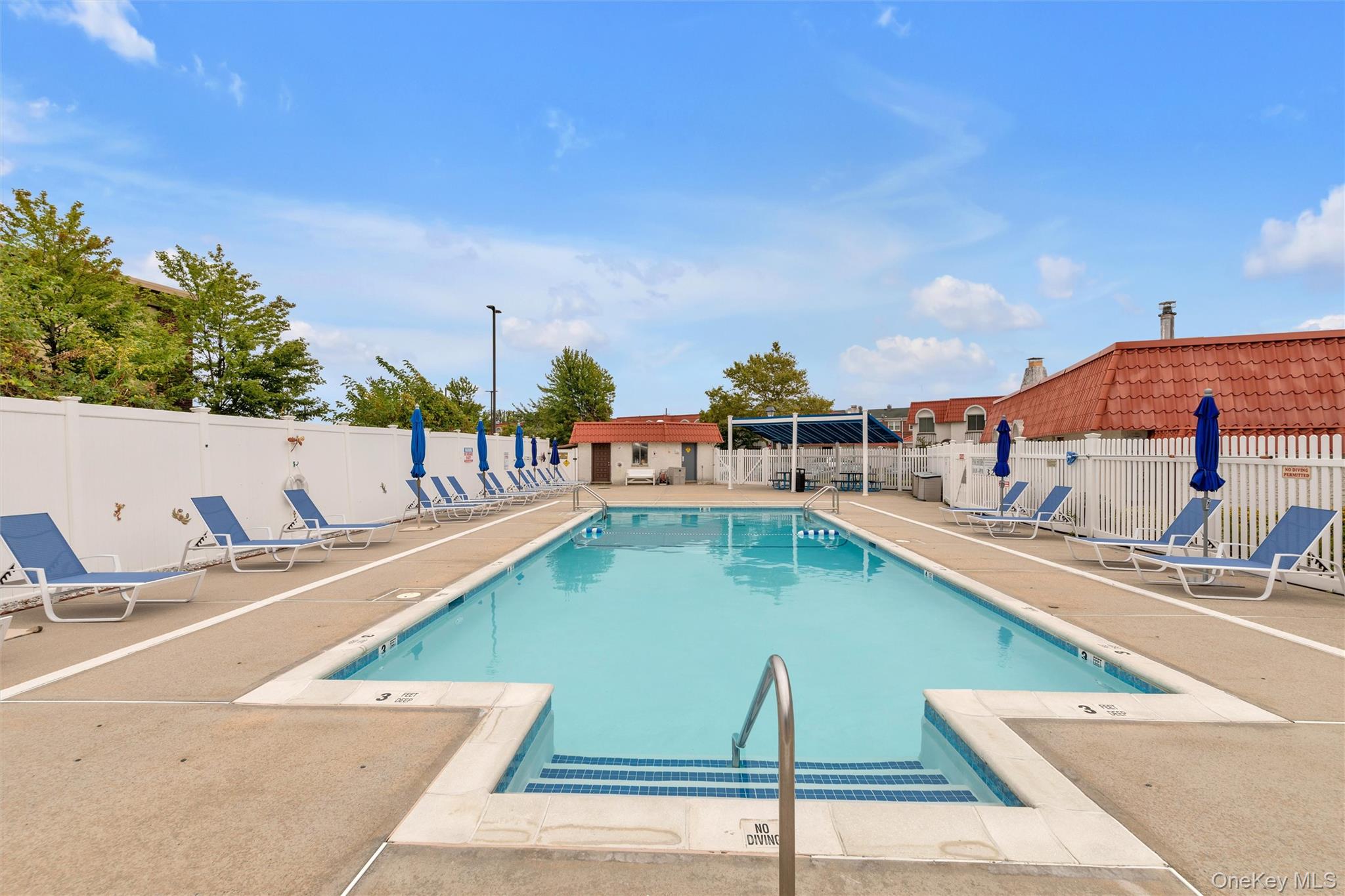 17 Alhambra Drive Unit: 17