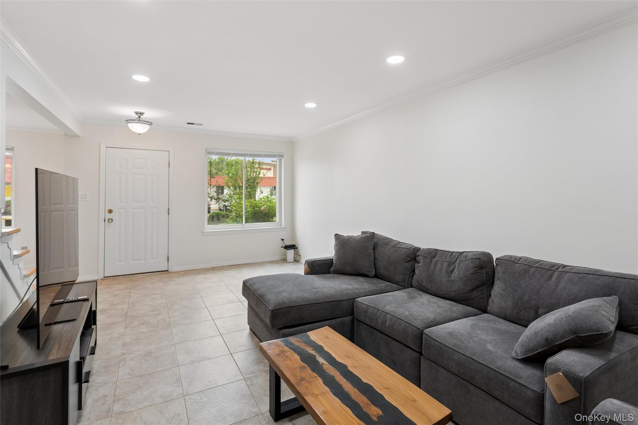 17 Alhambra Drive Unit: 17