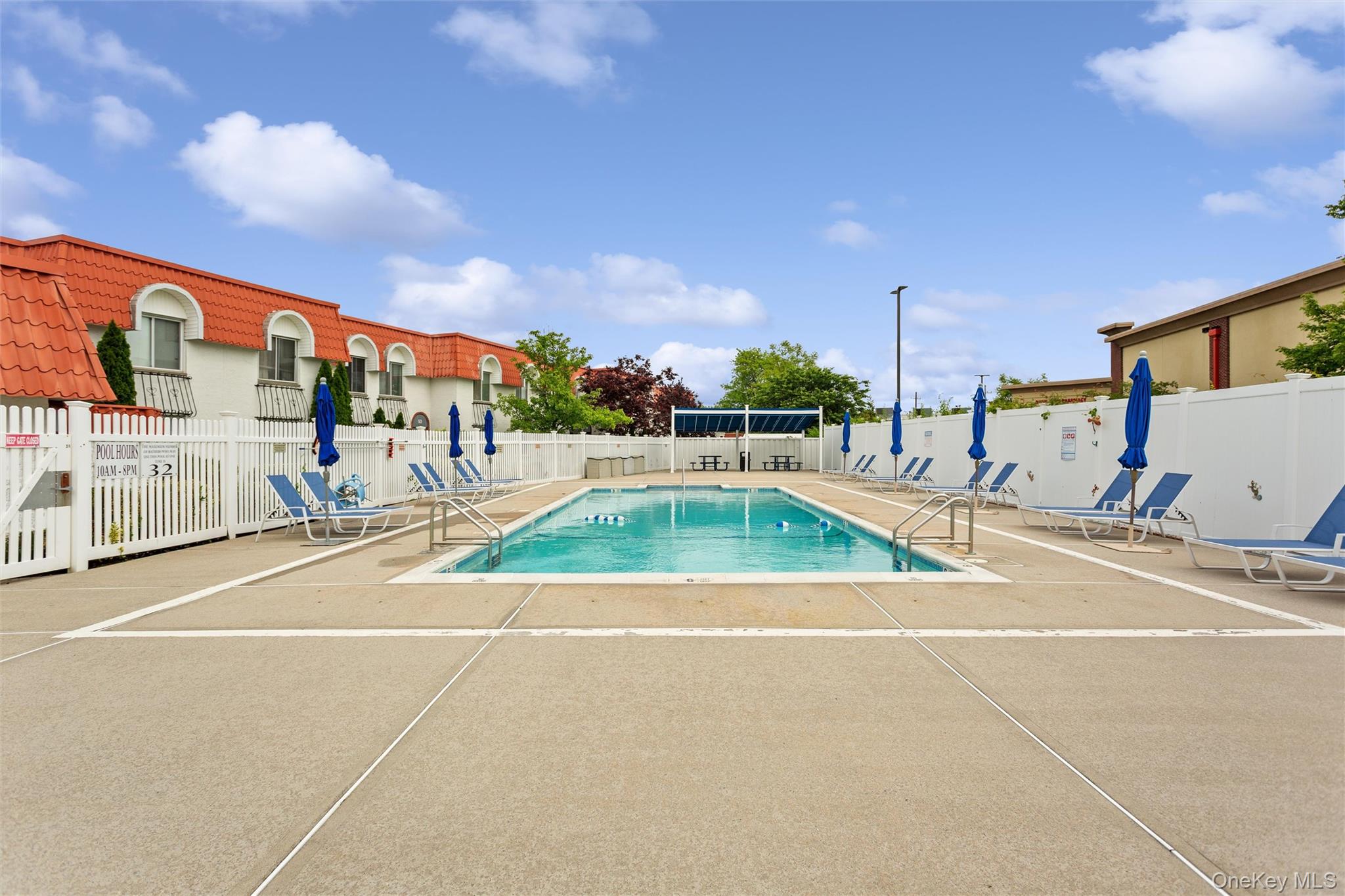 17 Alhambra Drive Unit: 17