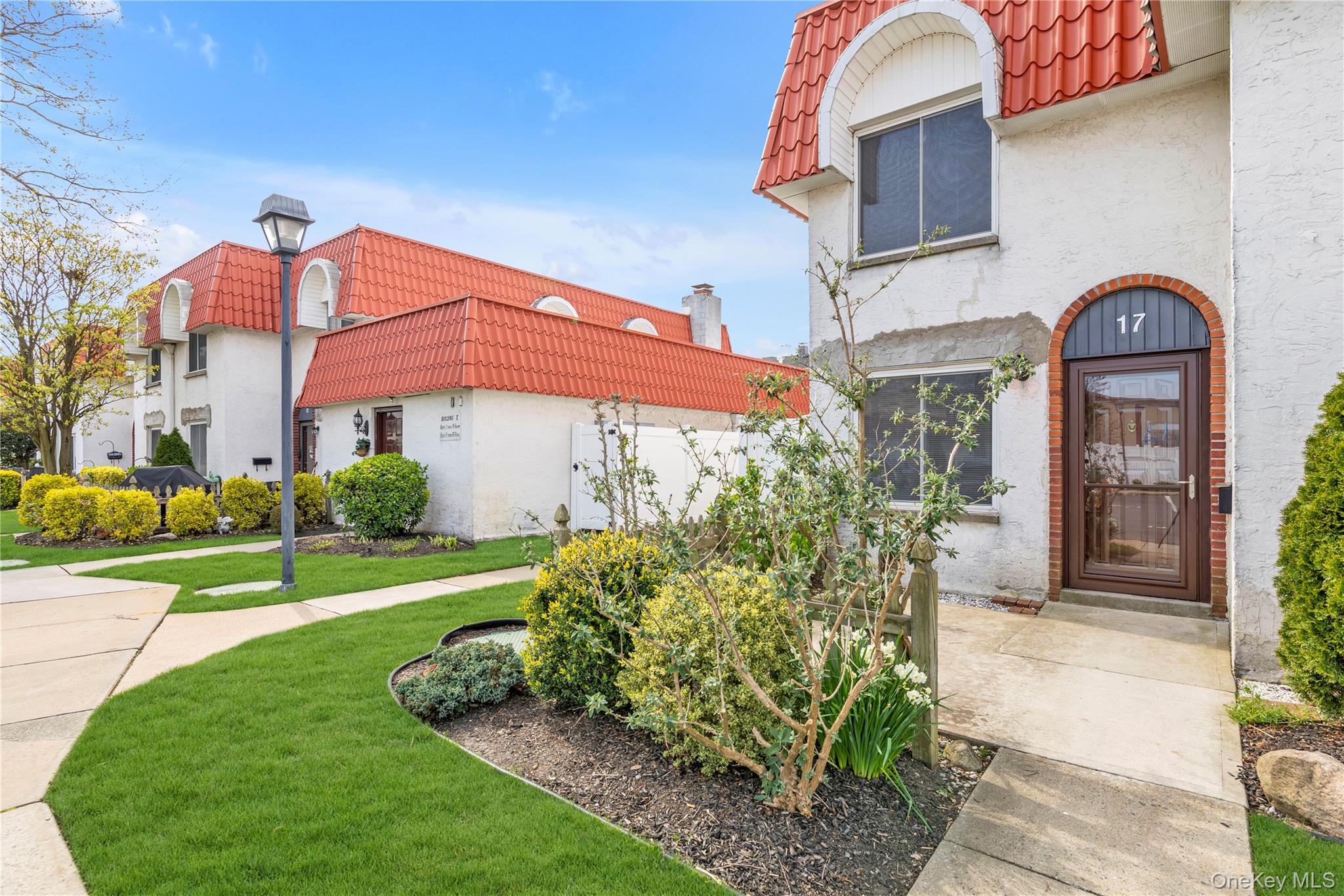17 Alhambra Drive Unit: 17