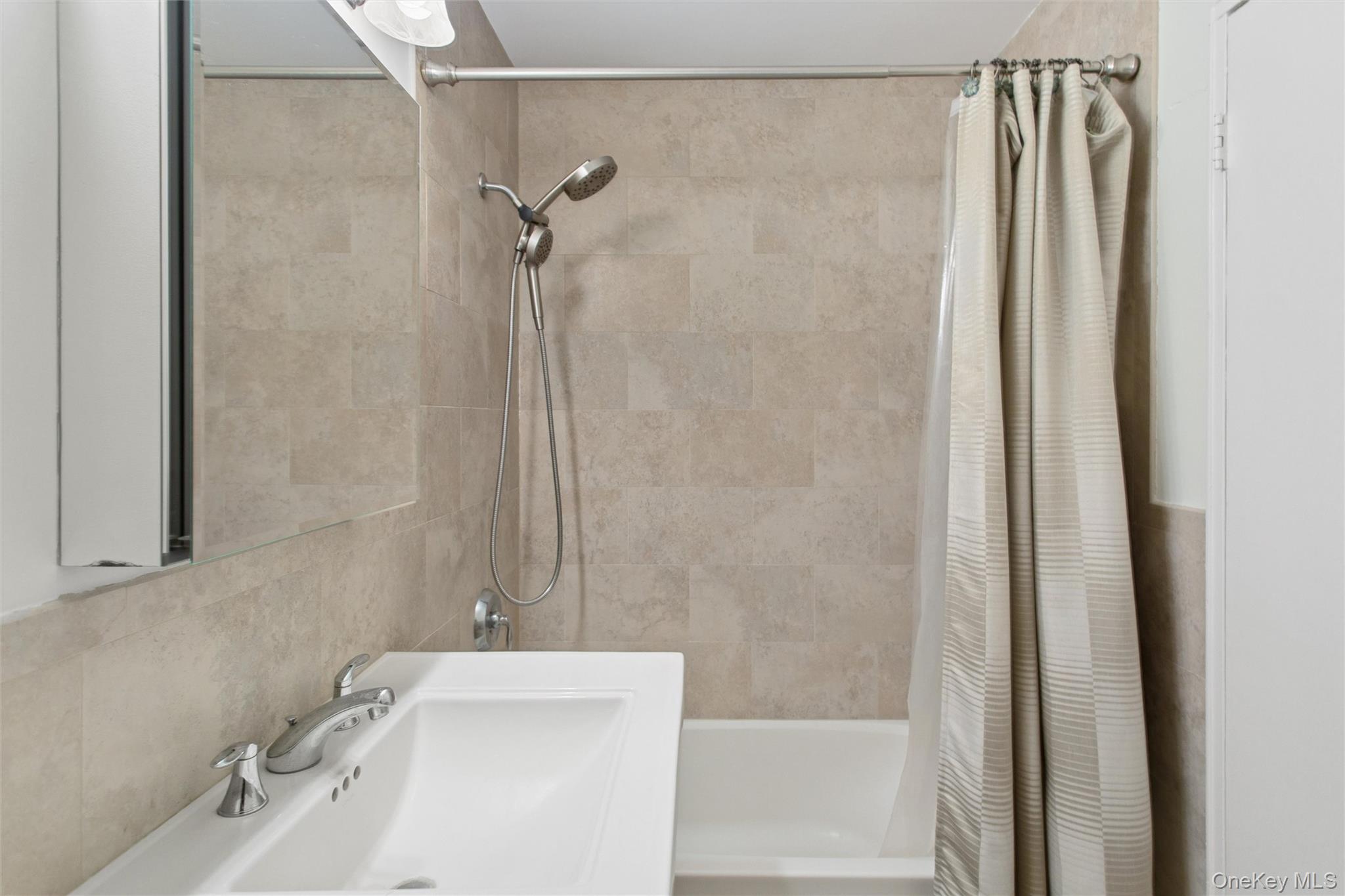 17 Alhambra Drive Unit: 17