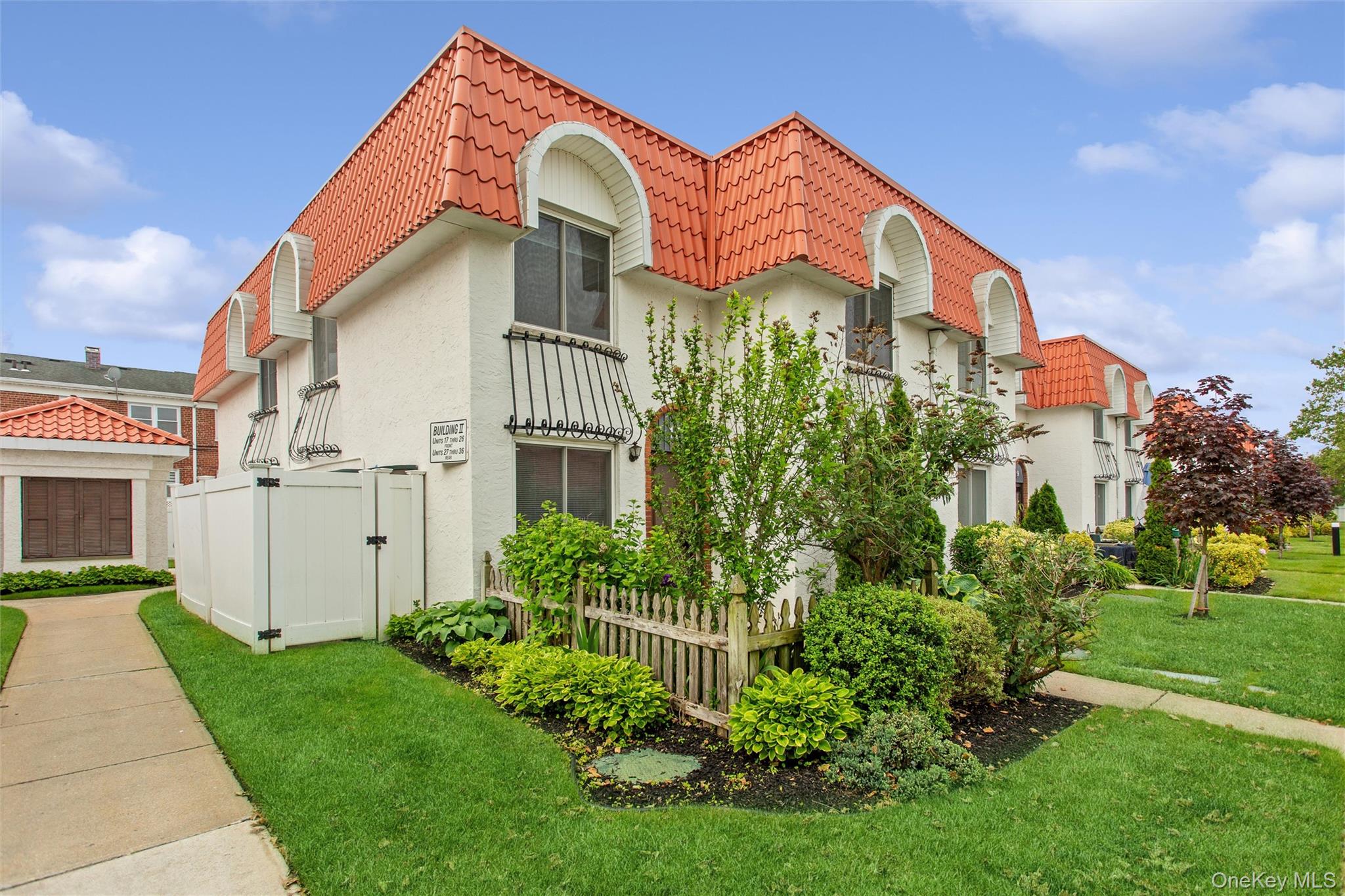 17 Alhambra Drive Unit: 17