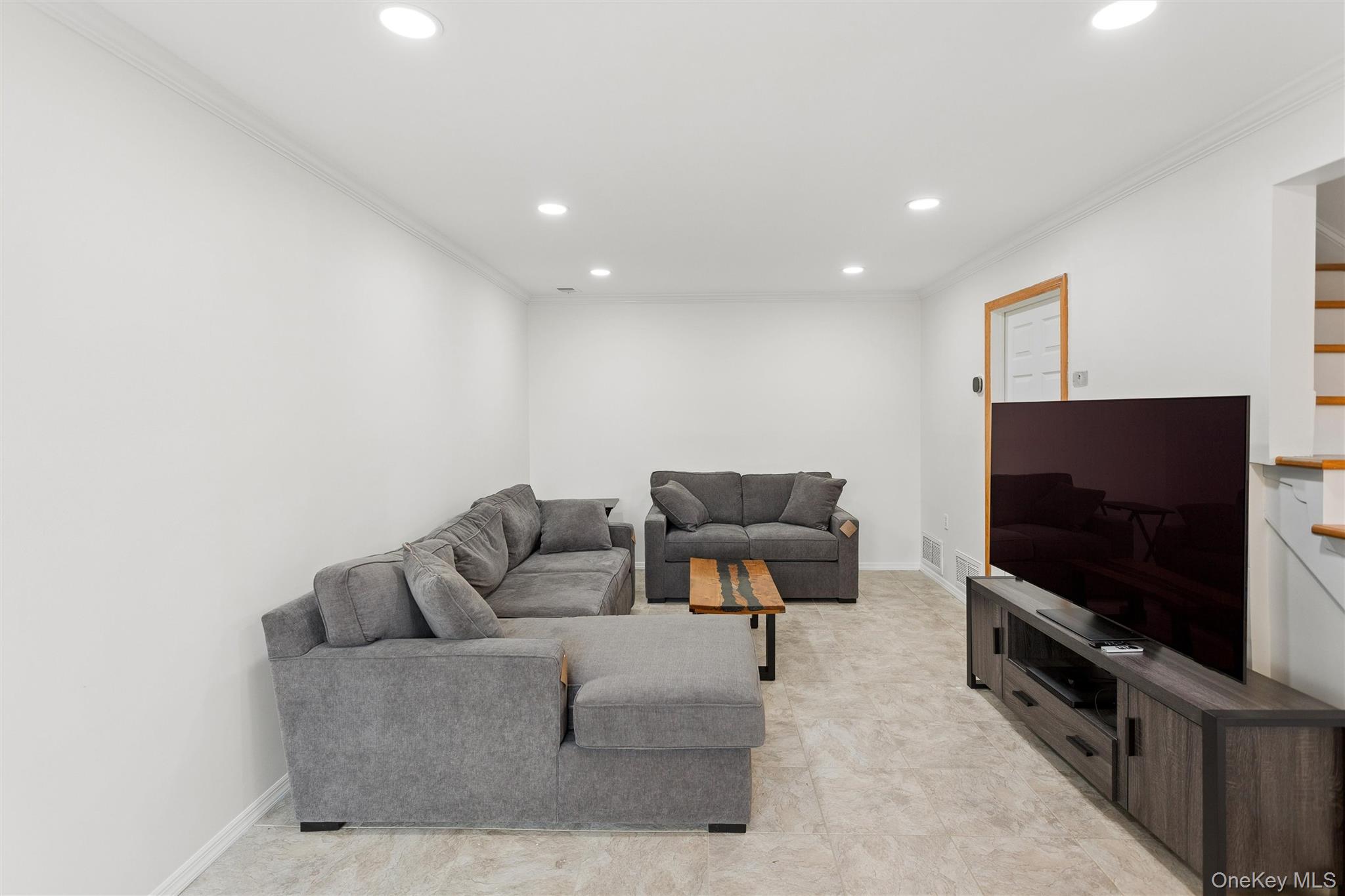 17 Alhambra Drive Unit: 17