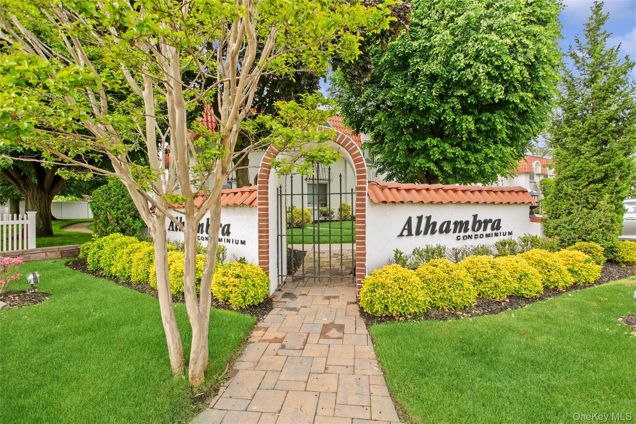 17 Alhambra Drive Unit: 17
