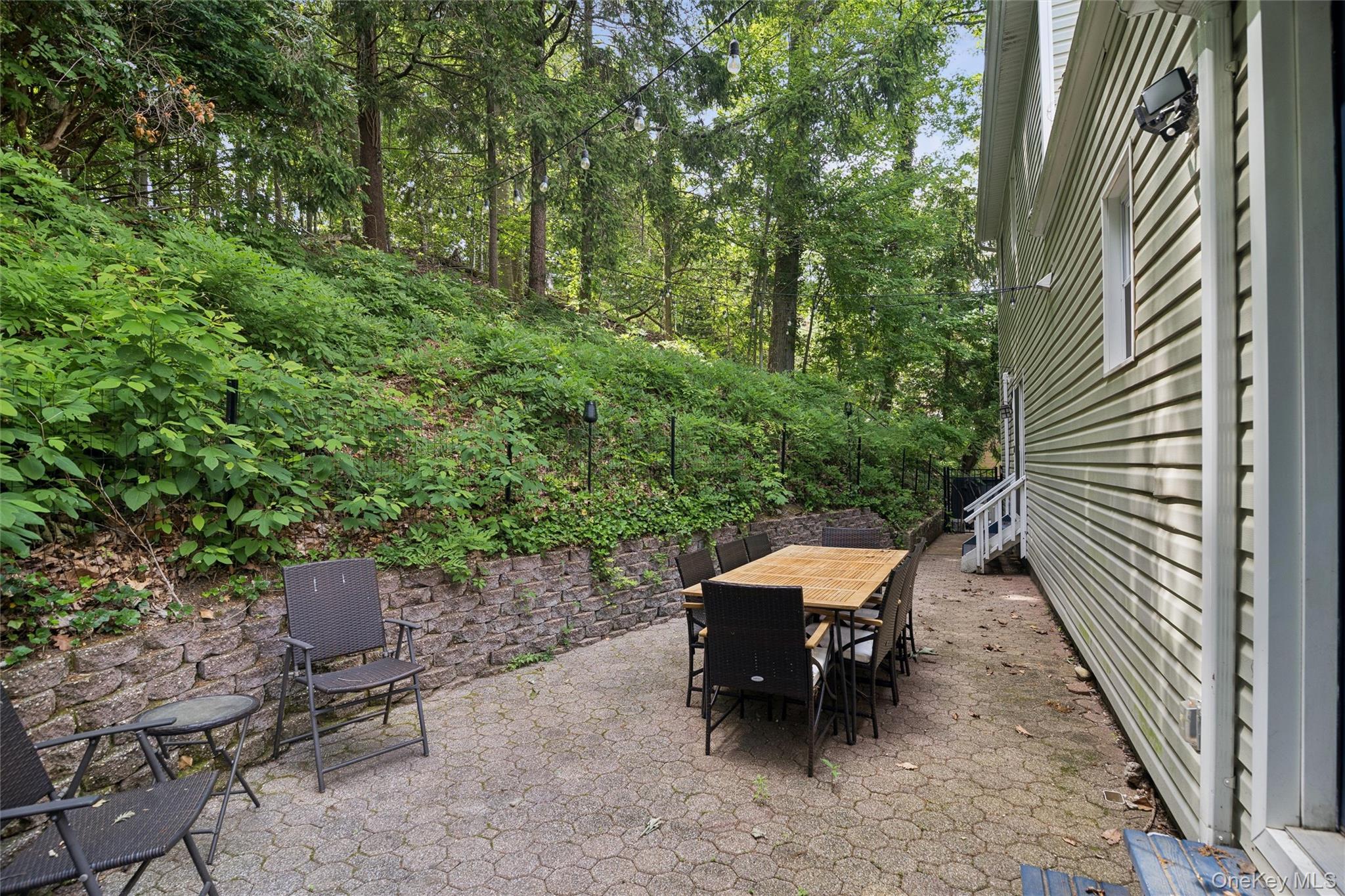 147 Waterside Avenue