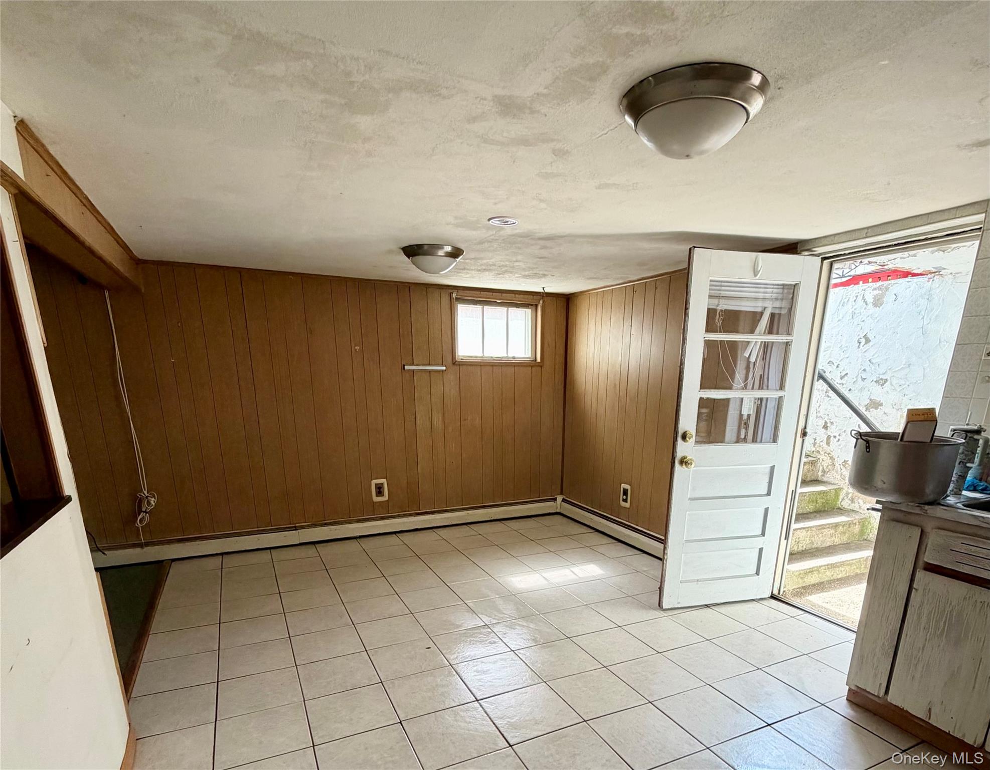 22 Beach Avenue