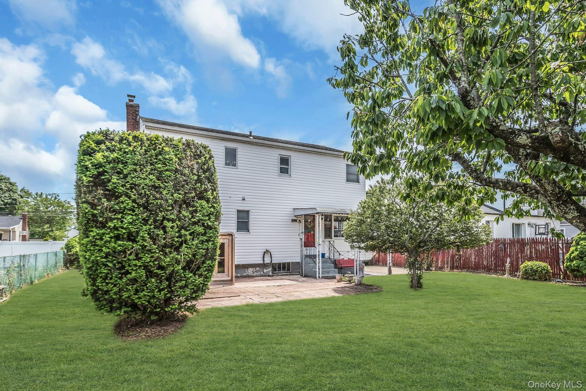 22 Beach Avenue