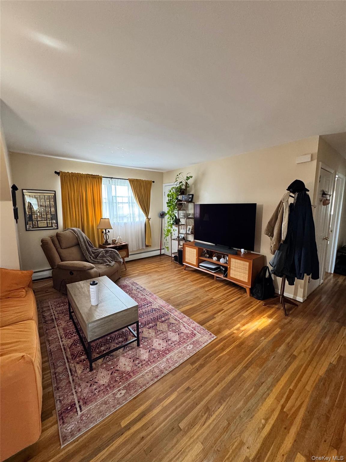 22 Beach Avenue