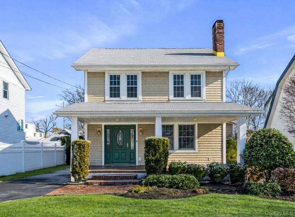 12 Davison Avenue