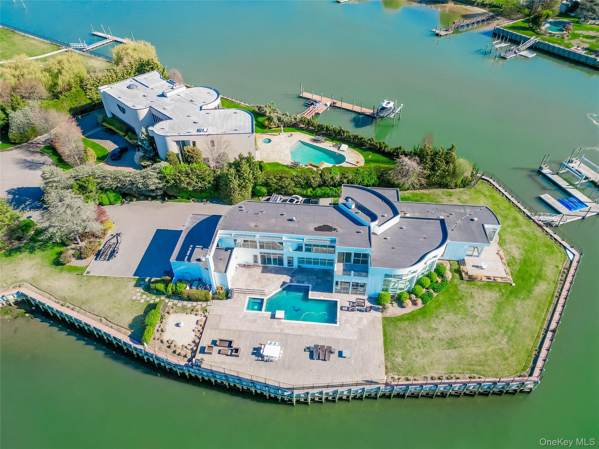 50 Heron Drive