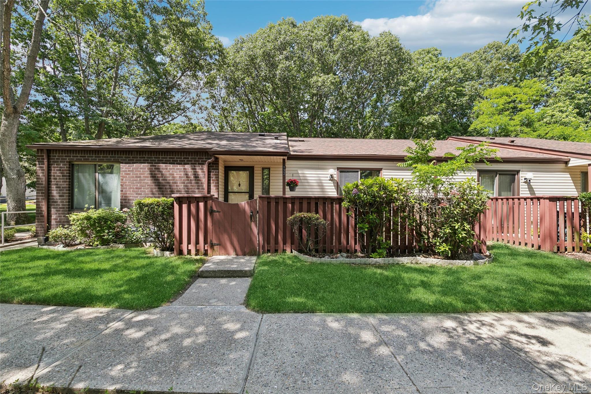 132 Birchwood Road Unit: 132