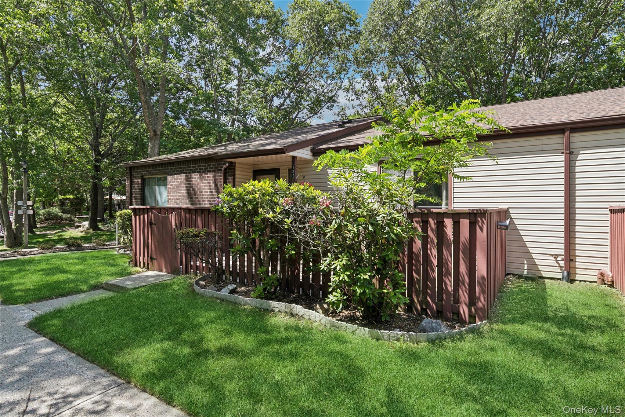 132 Birchwood Road Unit: 132